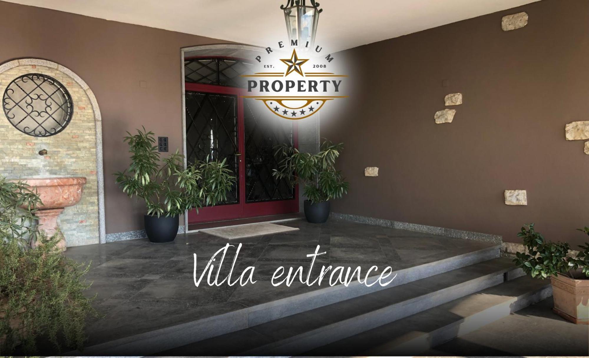 Suite Room With Private Pool Area, Near Como Lake, Private Parking I Villa Dei Leoni Morbio Inferiore Exterior photo